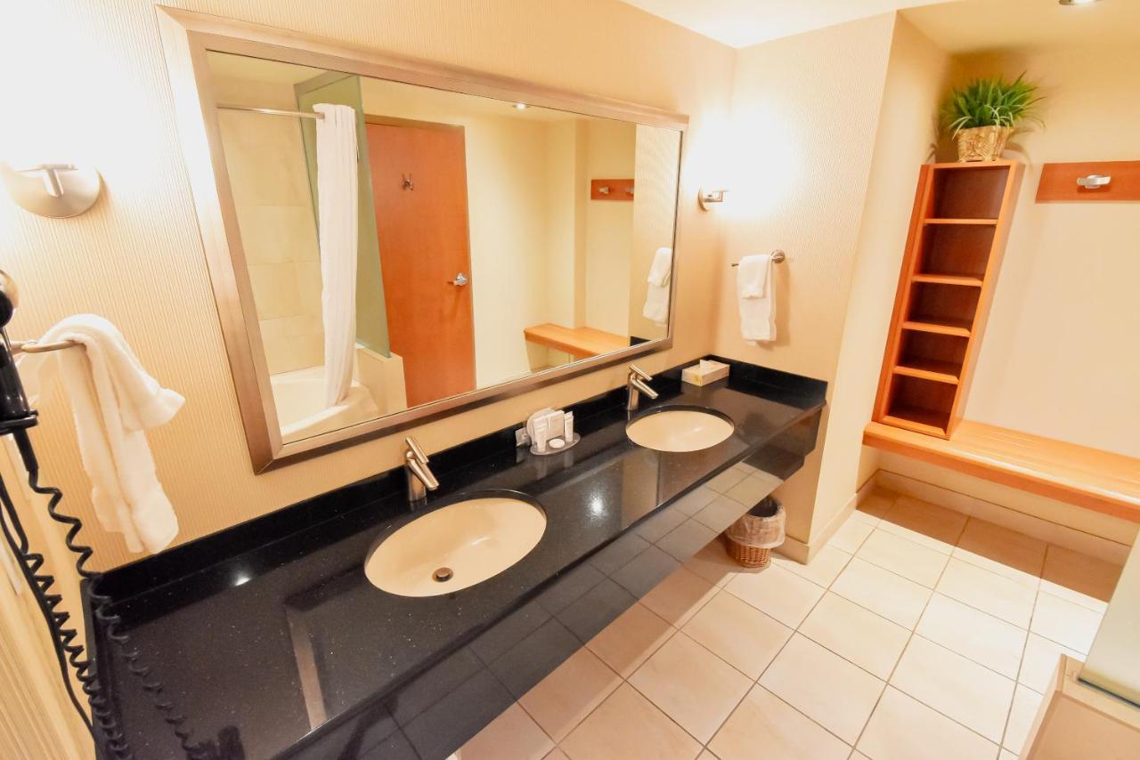 Canad Inns Destination Centre Polo Park 温尼伯 外观 照片